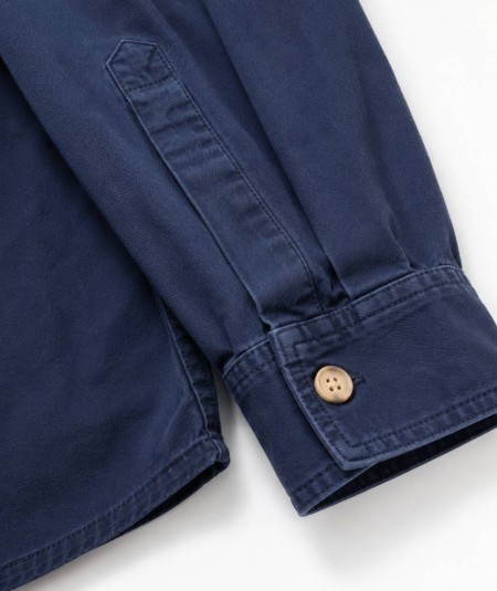 Sobrecamisa para hombre Rever Mile 41515 confeccionada en 98% algodón y 2% elastano, cómoda, resistente y perfecta para complet