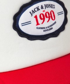 Gorra para hombre Jack & Jones Miles 12248834 estilo trucker en color azul marino y blanco con cierre ajustable trasero y logot