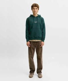Sudadera con capucha para hombre Jack & Jones 12241687 confeccionada en 70% algodón y 30% poliéster, con corte holgado, manga l