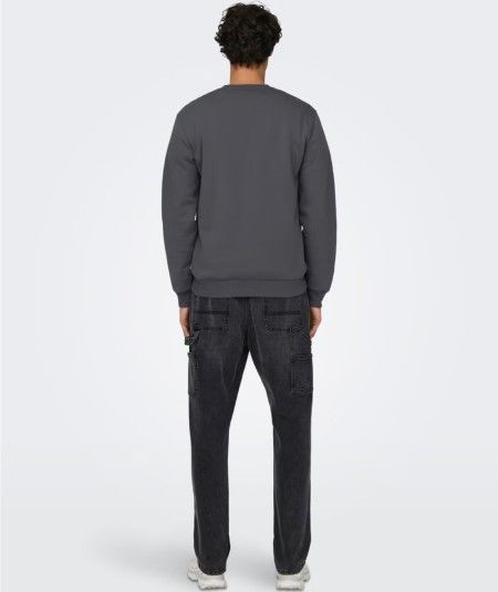 Sudadera para hombre Only & Sons 22018683 con cuello redondo, corte regular e interior cepillado suave, confeccionada en algodó