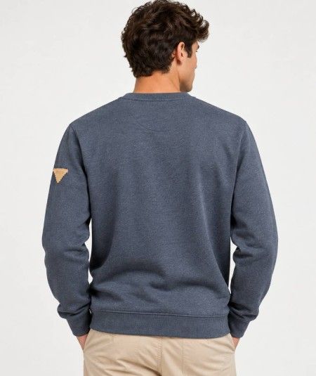 Sudadera de cuello caja para hombre Privata PRI2719 con bordado en el pecho, logo en el brazo izquierdo y tejido de algodón y p