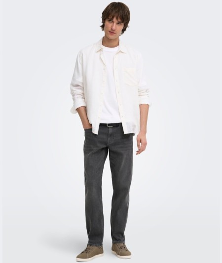 Jeans regular fit para hombre Only & Sons WEFT 22027900 con pernera recta, cintura media y tejido vaquero elástico.