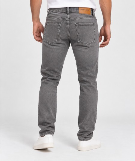 Jeans negro slim para hombre Only & Sons LOOM 22035671 Washed Black con cintura media y tejido elástico.