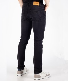 Jeans negro slim para hombre Only & Sons LOOM 22035671 Washed Black con cintura media y tejido elástico.