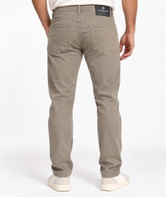 Pantalón de 5 bolsillos para hombre Roy Tiger 3672 con corte regular y tejido de algodón con elastano.