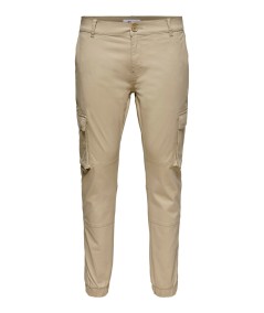 Pantalón cargo camel elástico con cinco trabillas y cierre de cremallera